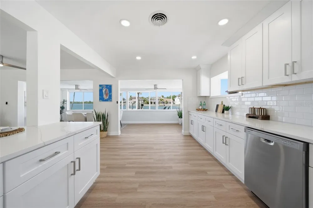 16113 5TH STREET E Redington Beach, FL 33708