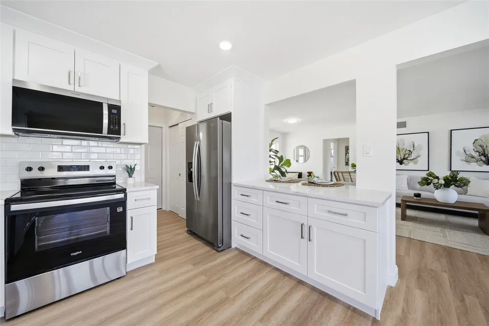 16113 5TH STREET E Redington Beach, FL 33708