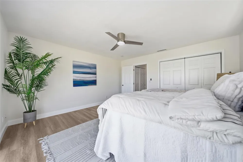 16113 5TH STREET E Redington Beach, FL 33708