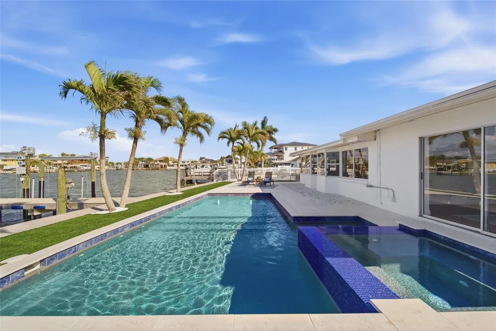 16113 5TH STREET E Redington Beach, FL 33708