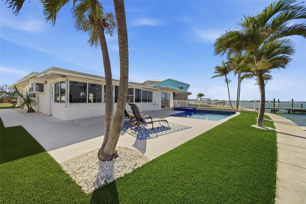 16113 5TH STREET E Redington Beach, FL 33708
