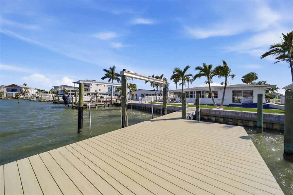 16113 5TH STREET E Redington Beach, FL 33708
