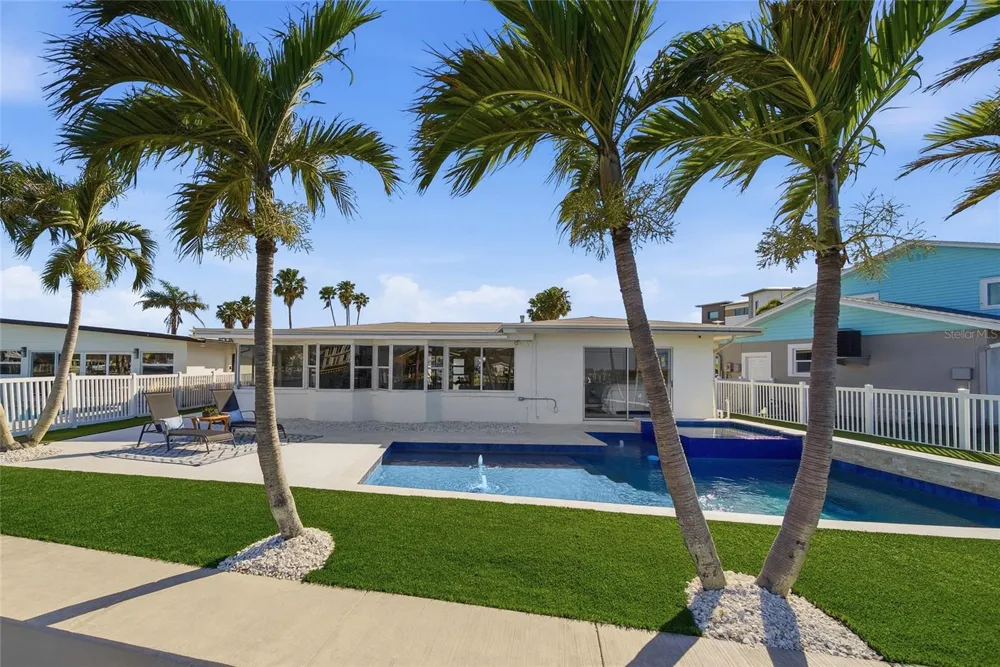 16113 5TH STREET E Redington Beach, FL 33708