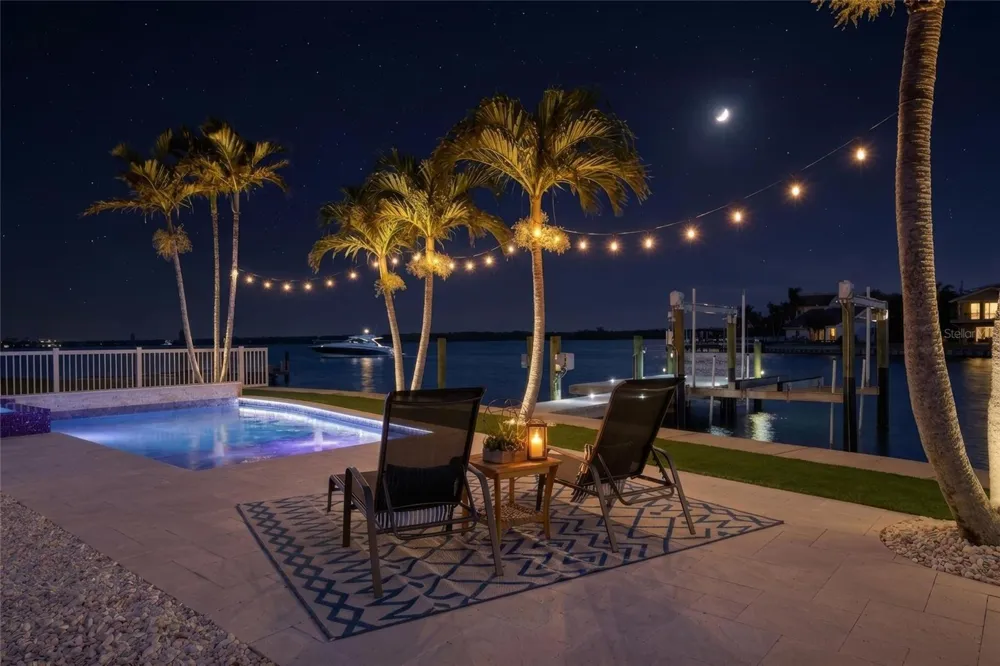 16113 5TH STREET E Redington Beach, FL 33708