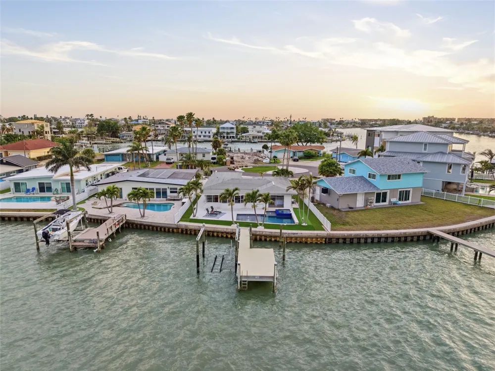 16113 5TH STREET E Redington Beach, FL 33708