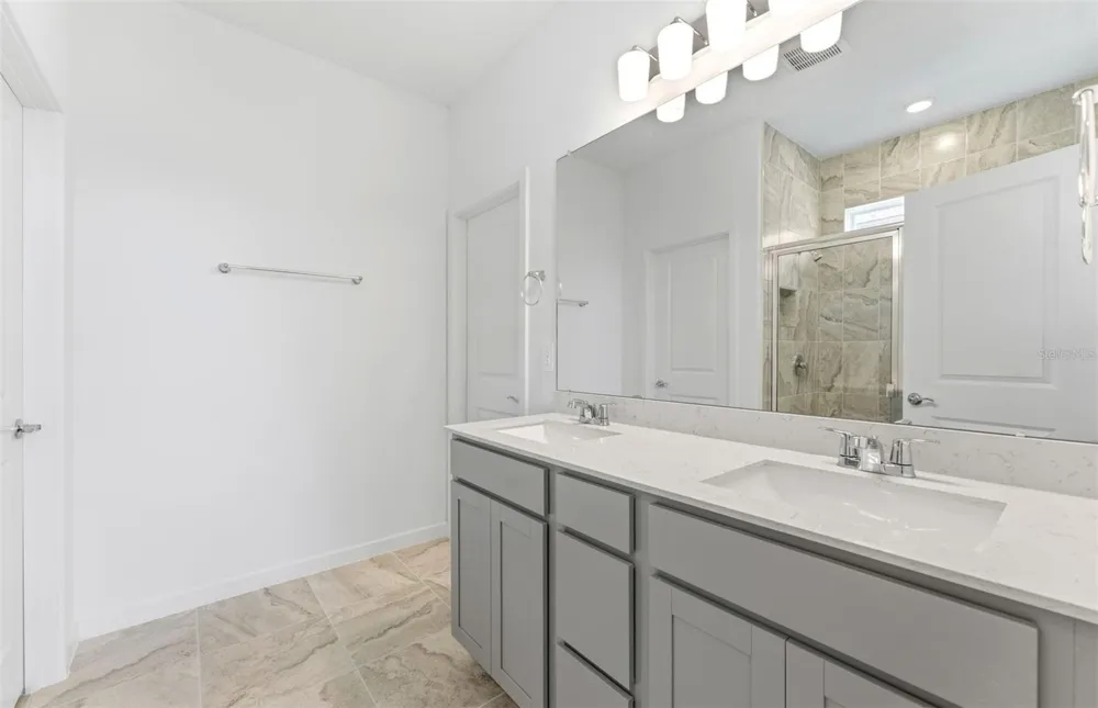 9804 REDWOOD HEIGHTS LOOP Thonotosassa, FL 33592