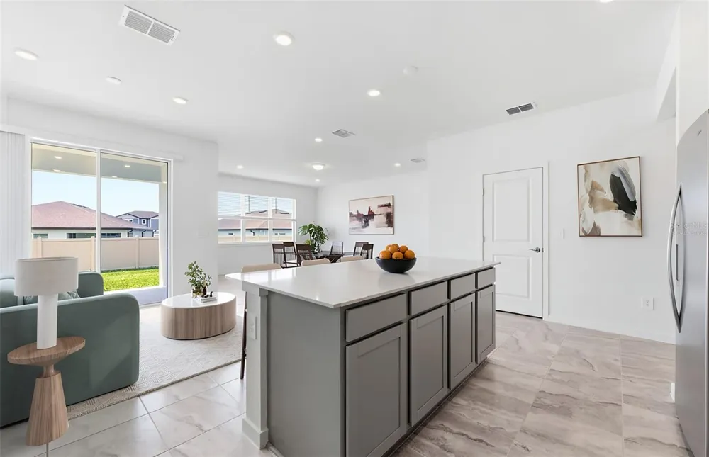 9804 REDWOOD HEIGHTS LOOP Thonotosassa, FL 33592