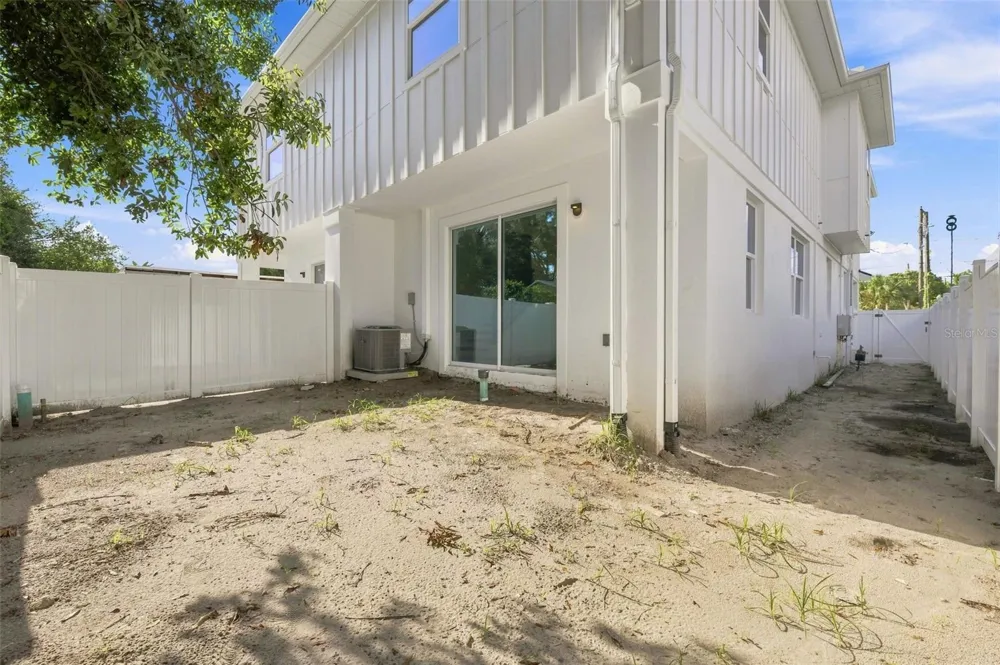 2508 W GRAY STREET #1 Tampa, FL 33609