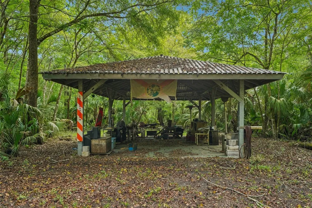 217 S TUCK POINT Inverness, FL 34450