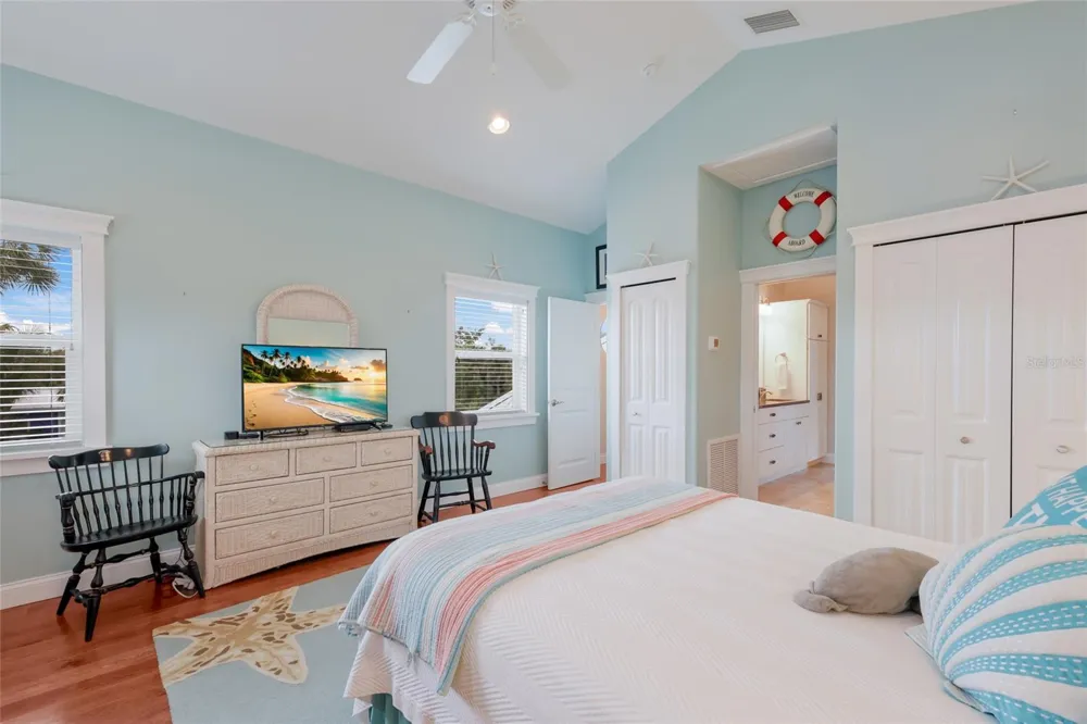 5701 CARISSA STREET Holmes Beach, FL 34217