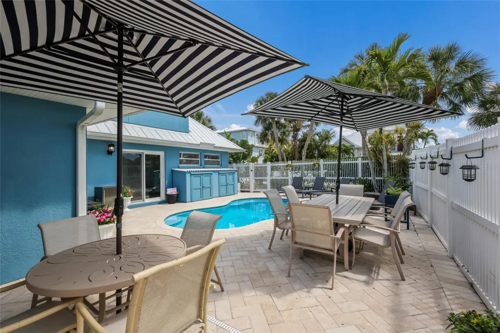 5701 CARISSA STREET Holmes Beach, FL 34217