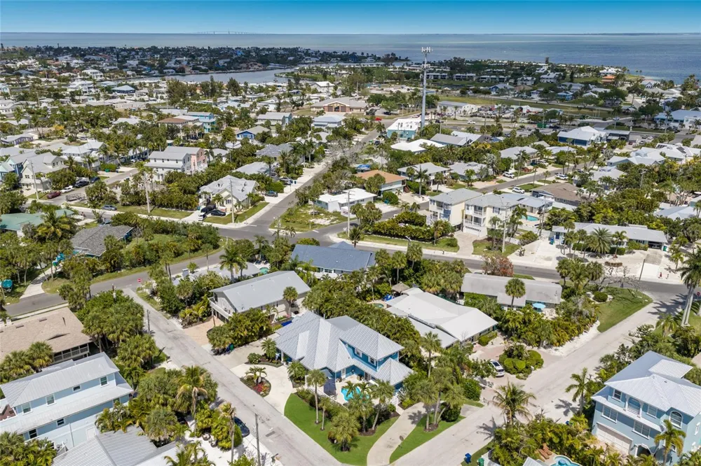 5701 CARISSA STREET Holmes Beach, FL 34217