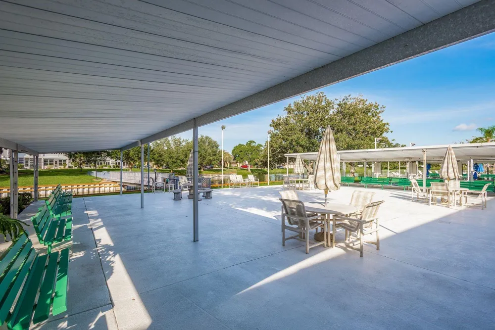 8454 111TH STREET #209 Seminole, FL 33772
