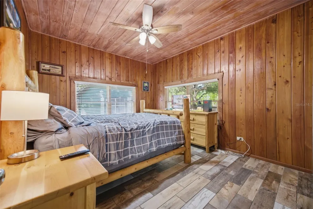3752 OLD KEYSTONE ROAD Tarpon Springs, FL 34688