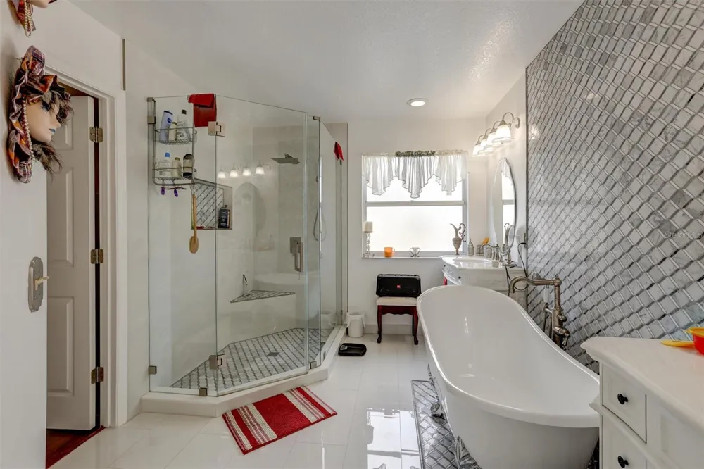 1776 BOBTAIL DRIVE Maitland, FL 32751