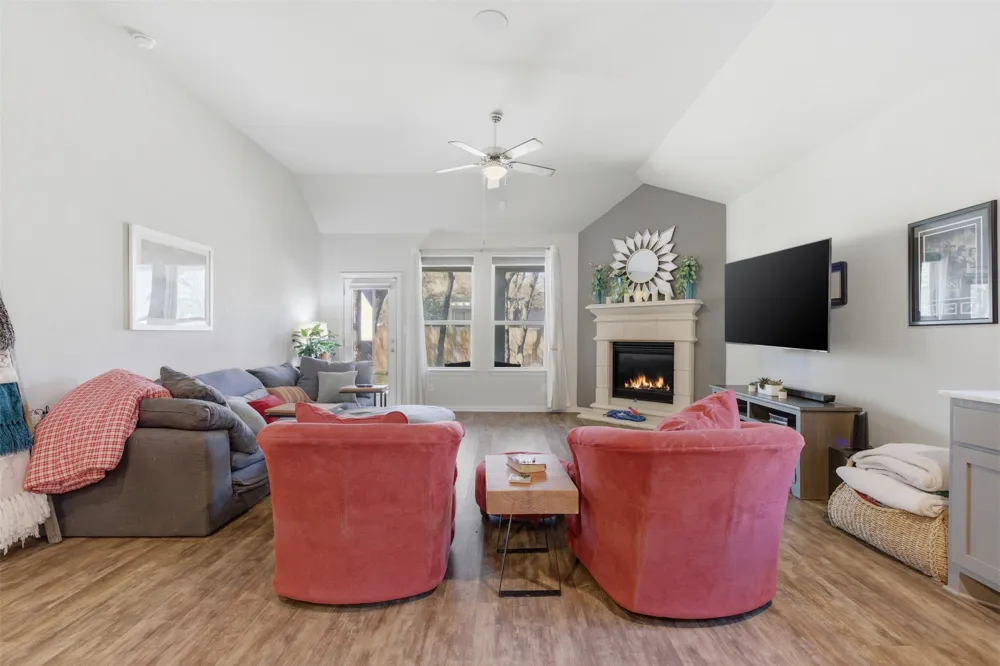 170 Rosling Drive Buda, TX 78610