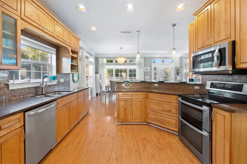 9106 MELLON COURT St Augustine, FL 32080