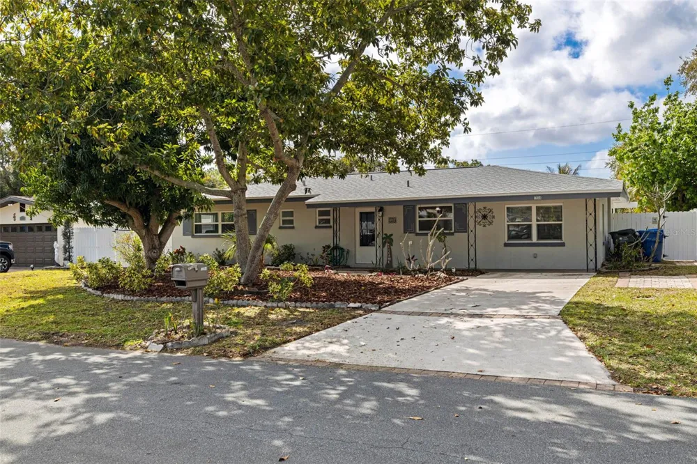 13584 TWIG TERRACE Largo, FL 33774