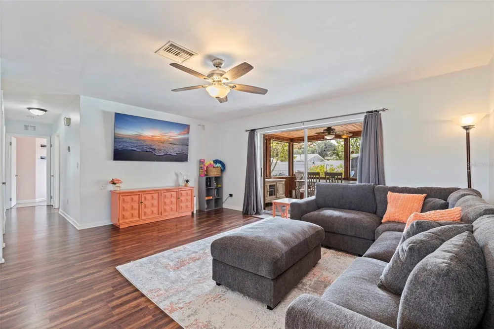 13584 TWIG TERRACE Largo, FL 33774