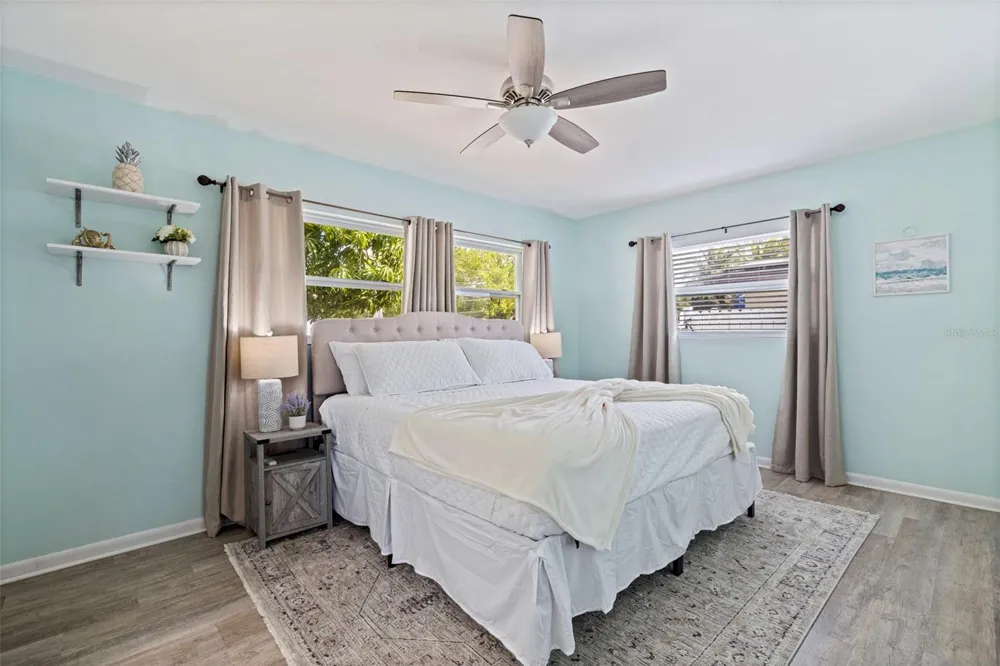 13584 TWIG TERRACE Largo, FL 33774