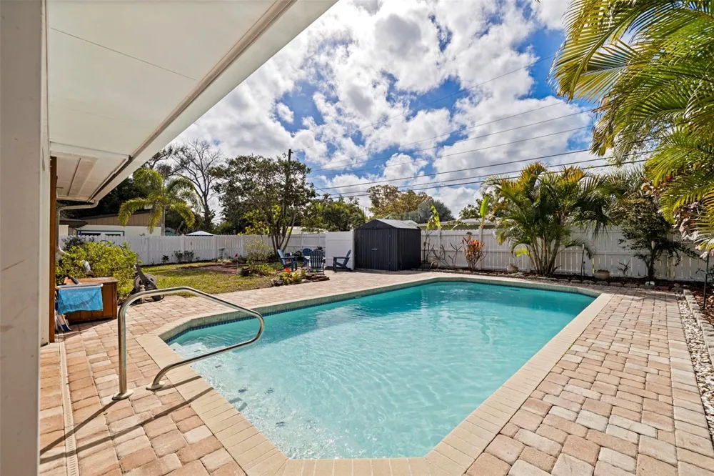 13584 TWIG TERRACE Largo, FL 33774