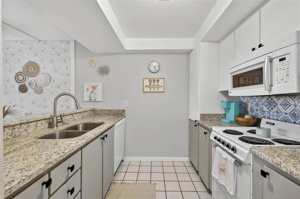 2614 COVE CAY DRIVE #405 Clearwater, FL 33760
