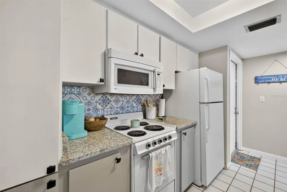 2614 COVE CAY DRIVE #405 Clearwater, FL 33760