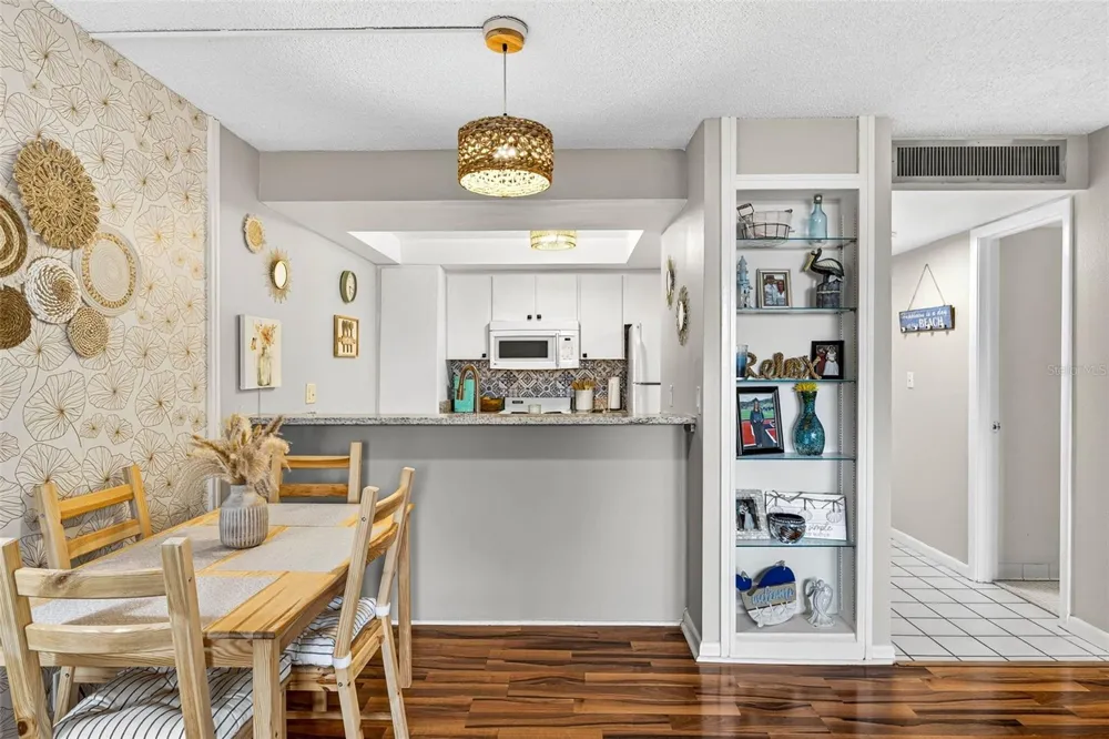 2614 COVE CAY DRIVE #405 Clearwater, FL 33760