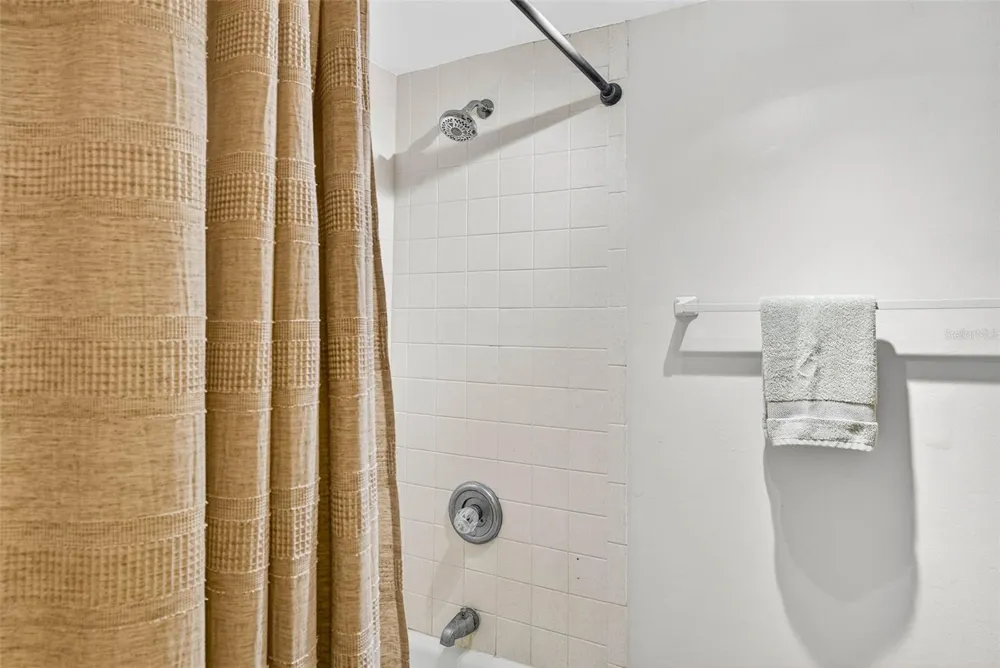 2614 COVE CAY DRIVE #405 Clearwater, FL 33760
