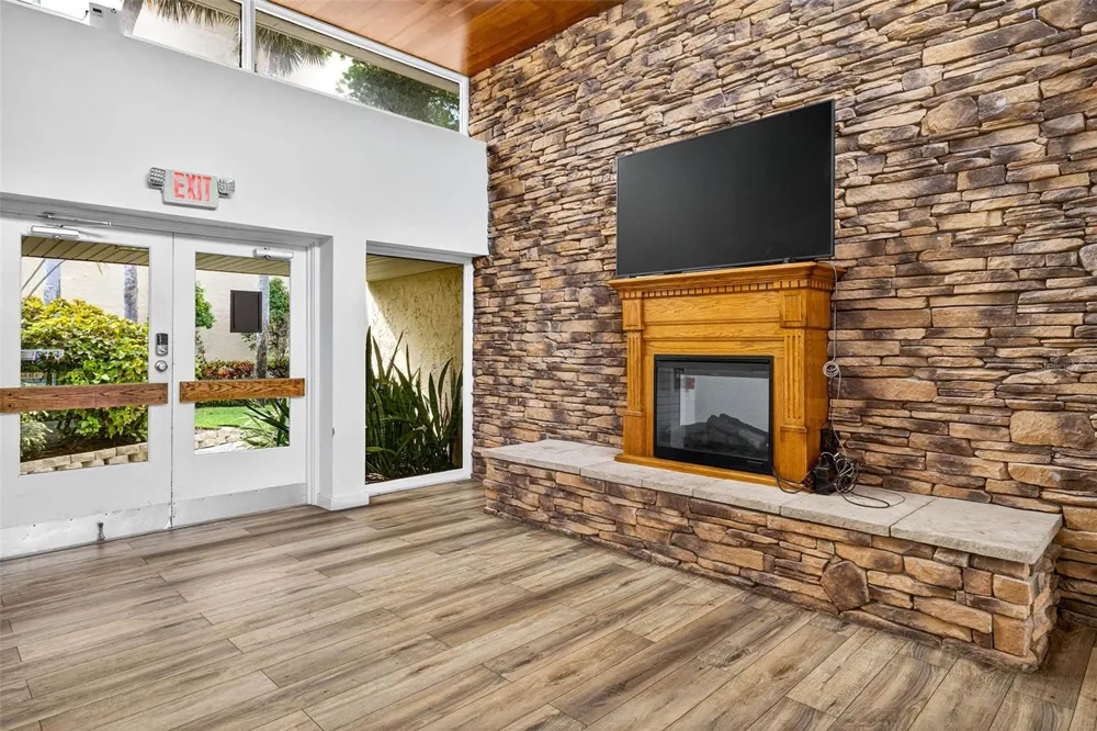 2614 COVE CAY DRIVE #405 Clearwater, FL 33760
