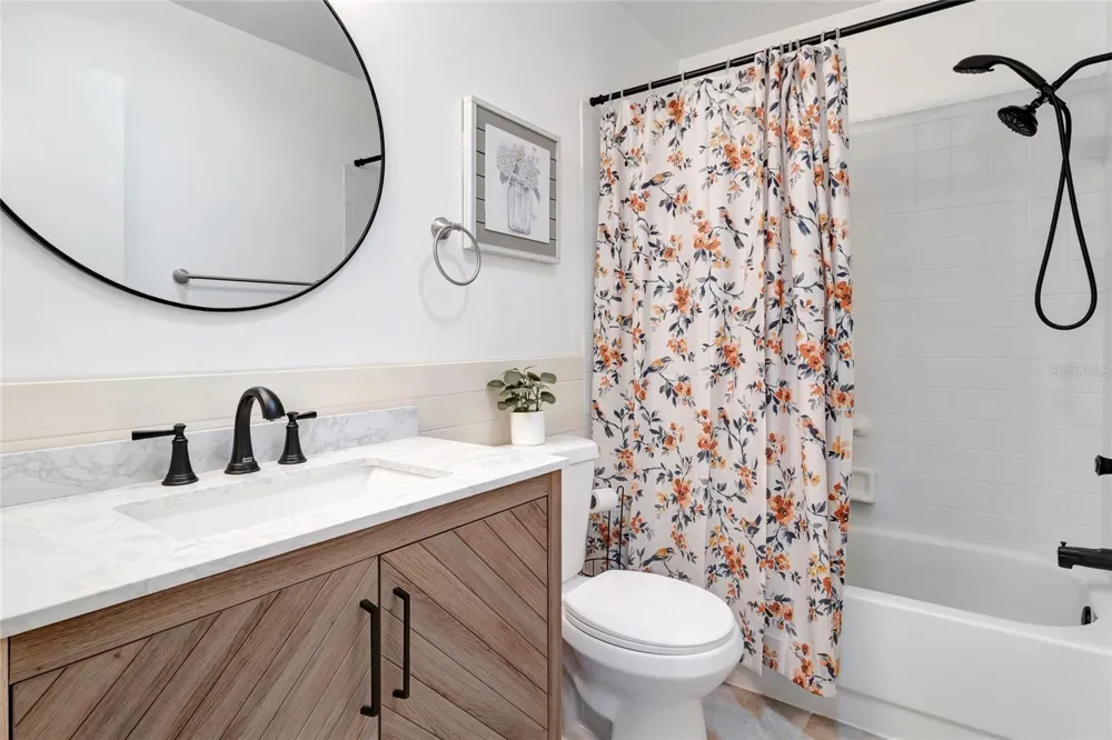 27 GORDON COURT Leesburg, FL 34788