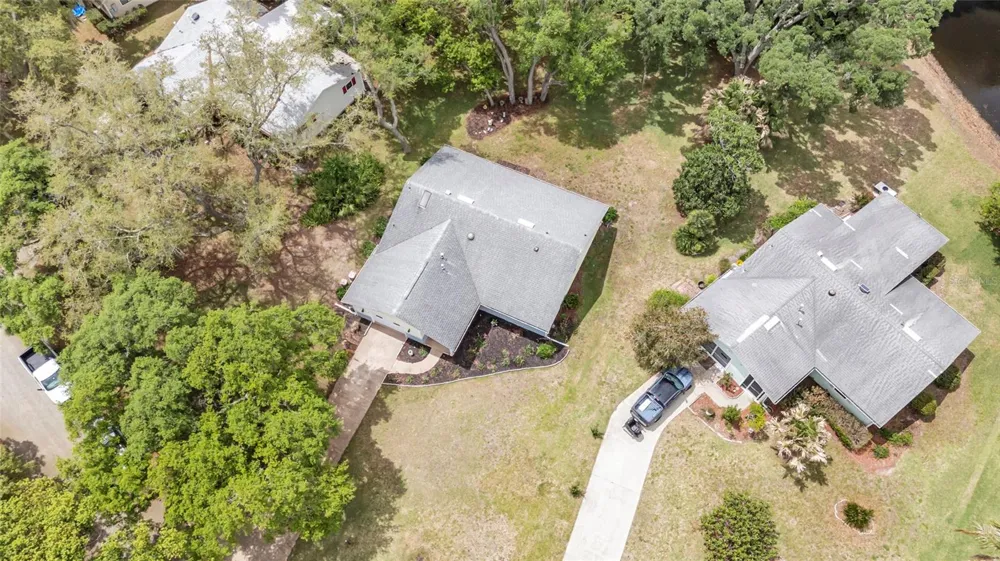 27 GORDON COURT Leesburg, FL 34788