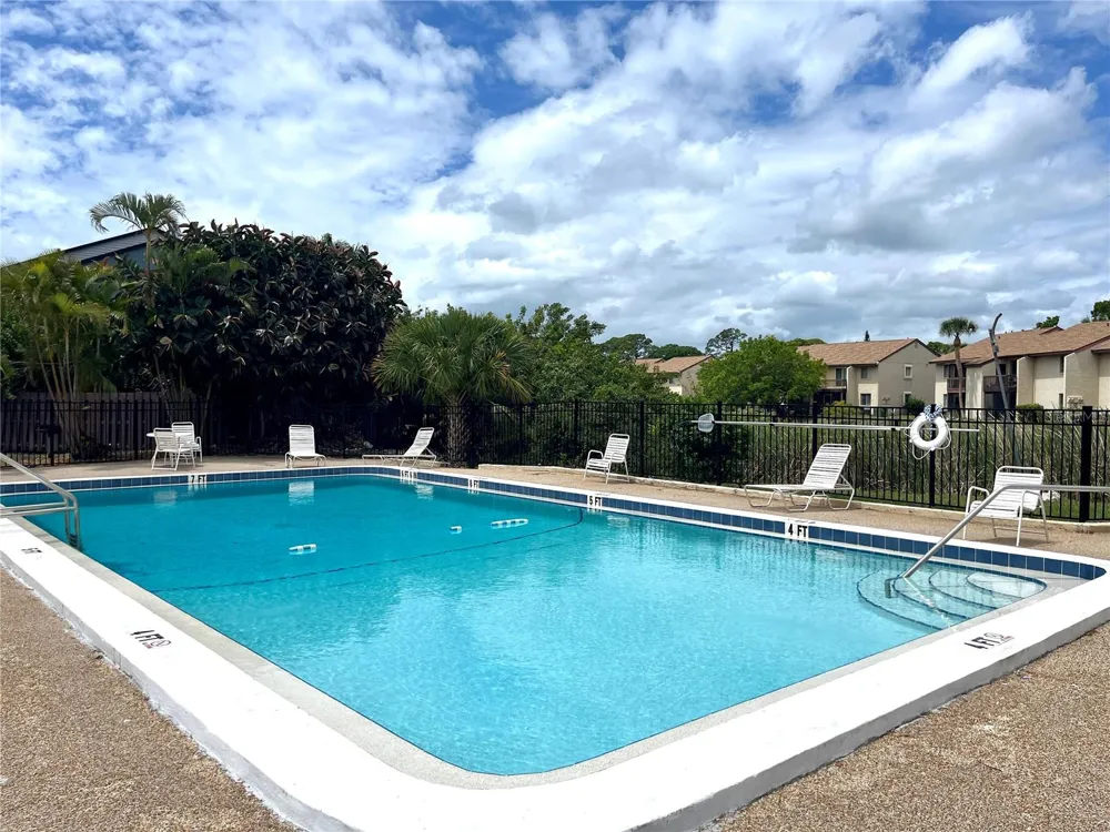 2724 HIDDEN LAKE BOULEVARD #A Sarasota, FL 34237