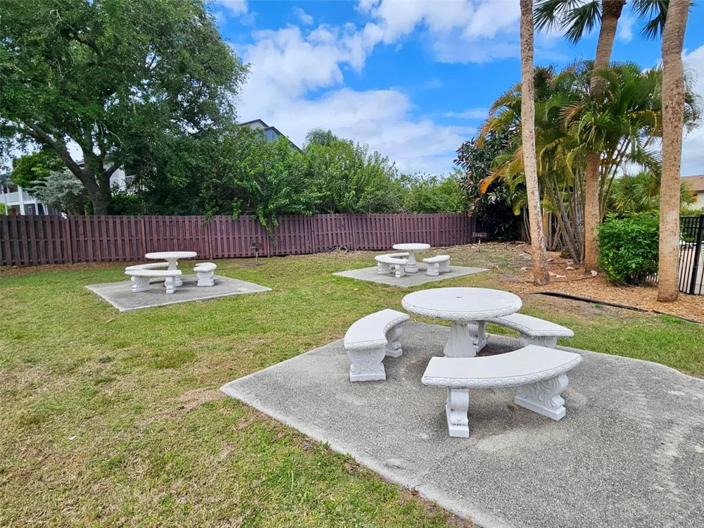2724 HIDDEN LAKE BOULEVARD #A Sarasota, FL 34237
