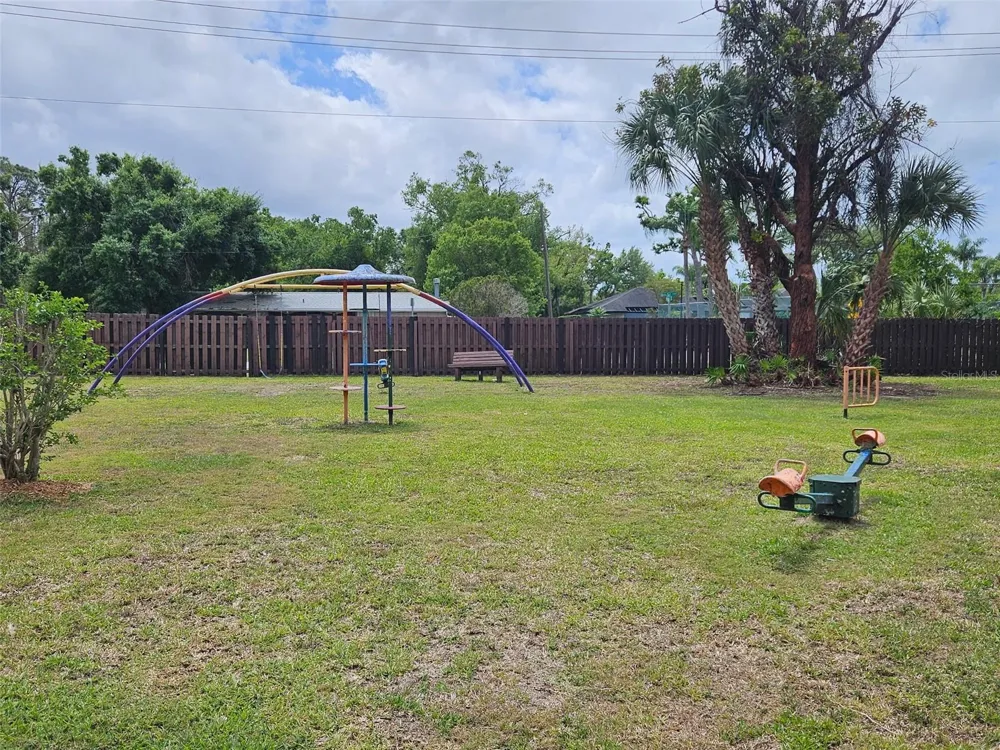 2724 HIDDEN LAKE BOULEVARD #A Sarasota, FL 34237
