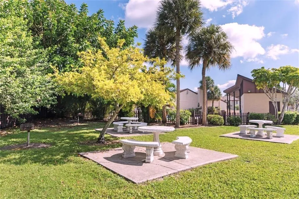 2724 HIDDEN LAKE BOULEVARD #A Sarasota, FL 34237