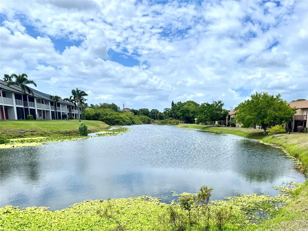 2724 HIDDEN LAKE BOULEVARD #A Sarasota, FL 34237