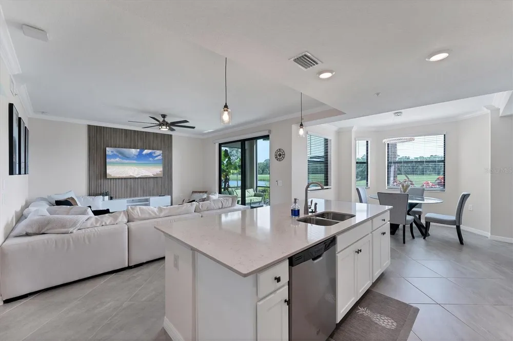 17704 GAWTHROP DRIVE #102 Bradenton, FL 34211