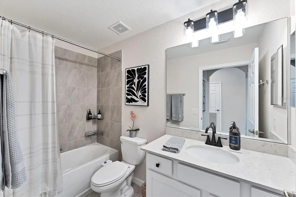 17704 GAWTHROP DRIVE #102 Bradenton, FL 34211