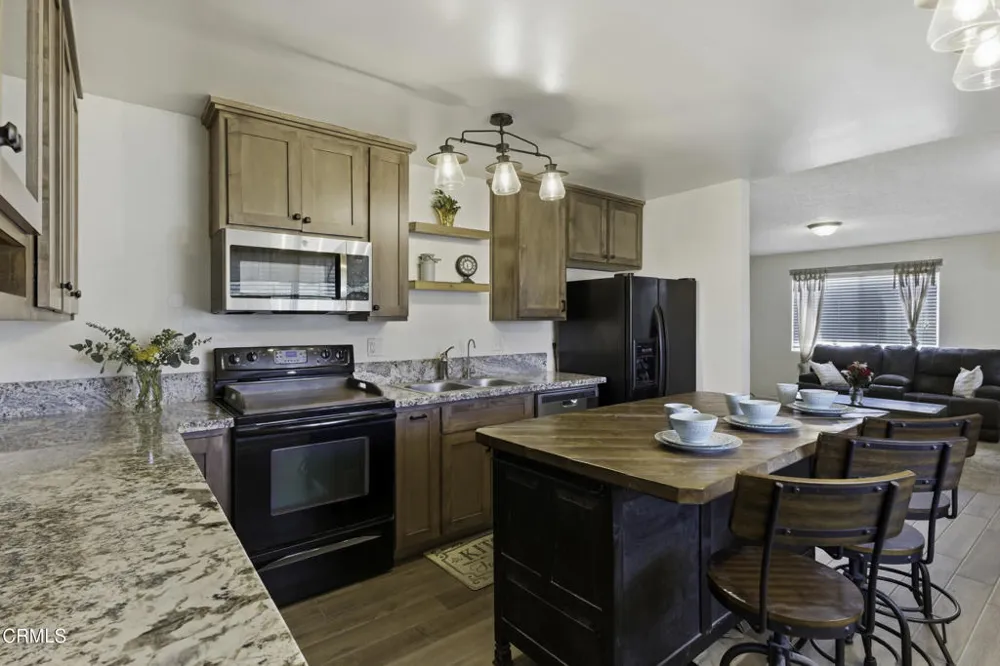 2700 Steensen Lake Isabella, CA 93240
