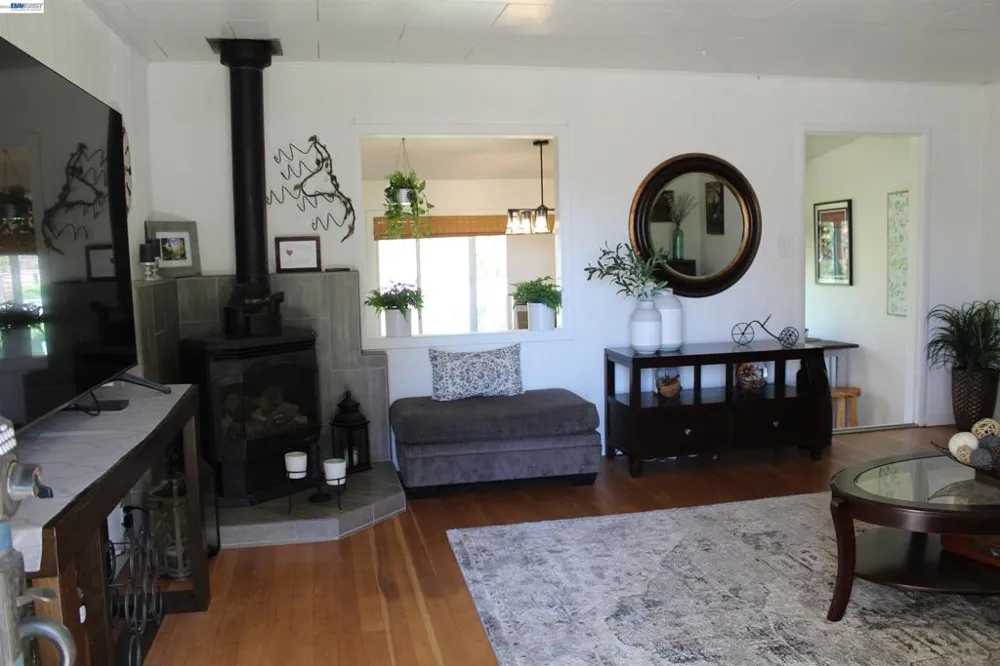 536 Williams St Murphys, CA 95247