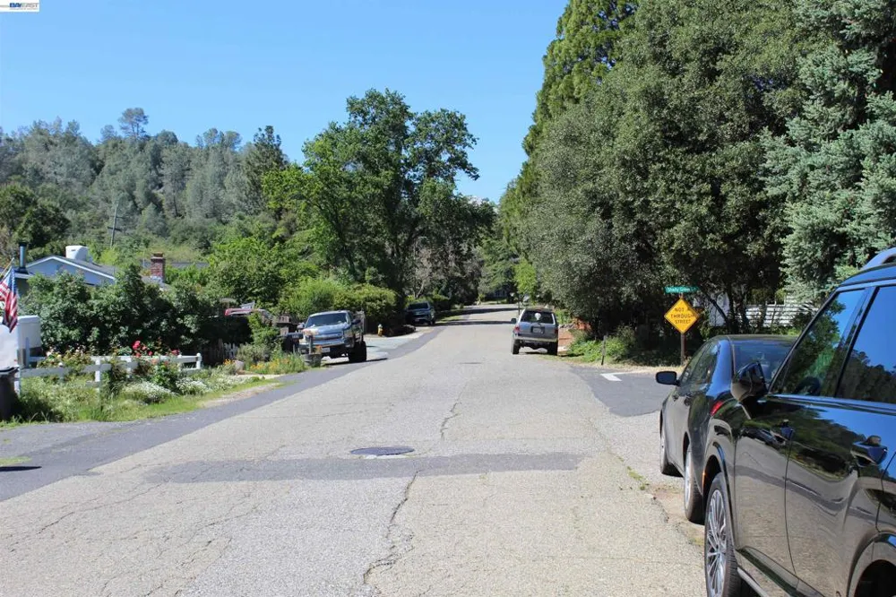 536 Williams St Murphys, CA 95247