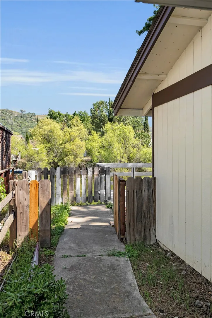 13132 Venus Village Clearlake Oaks, CA 95423