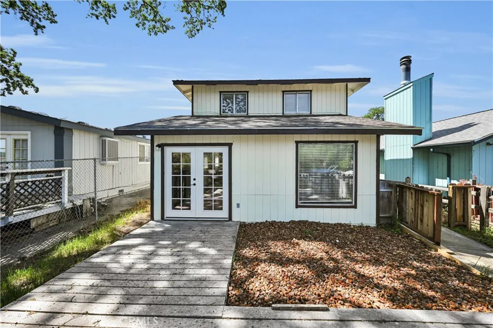 13132 Venus Village Clearlake Oaks, CA 95423