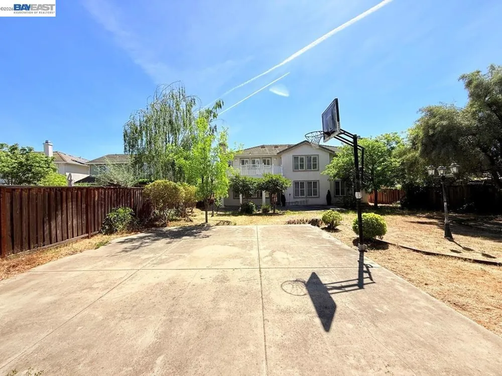 3329 Lair Way Antioch, CA 94531