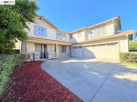 3329 Lair Way