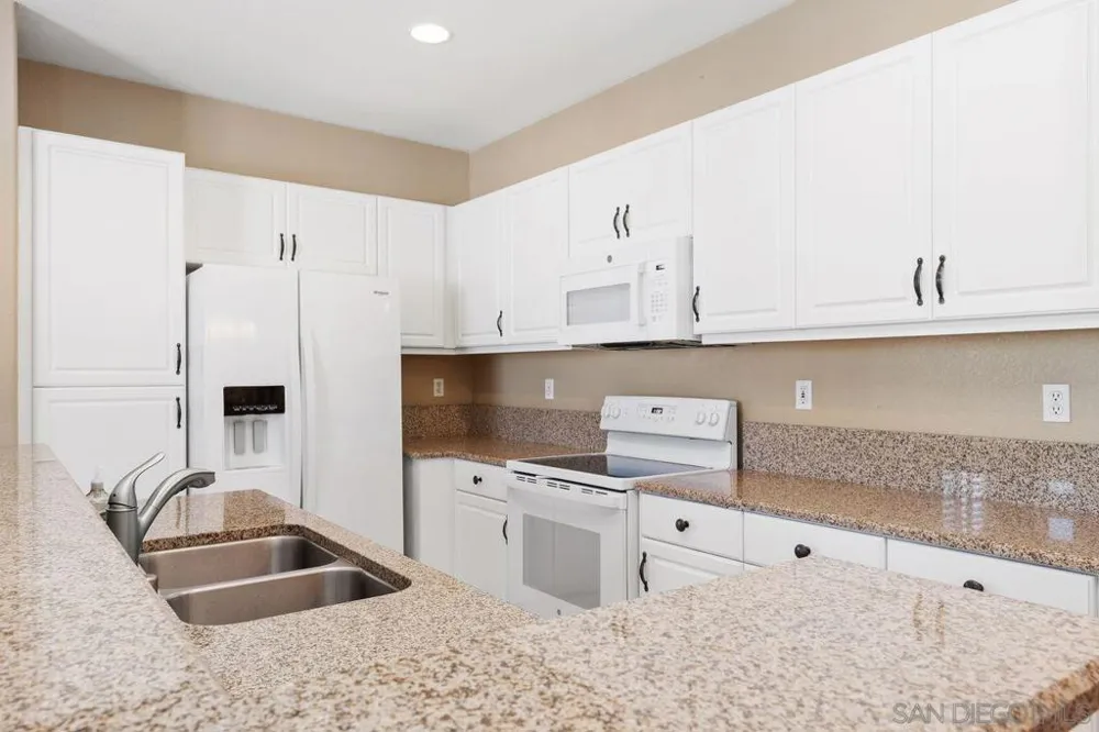 10992 Ivy Hill #3 San Diego, CA 92131