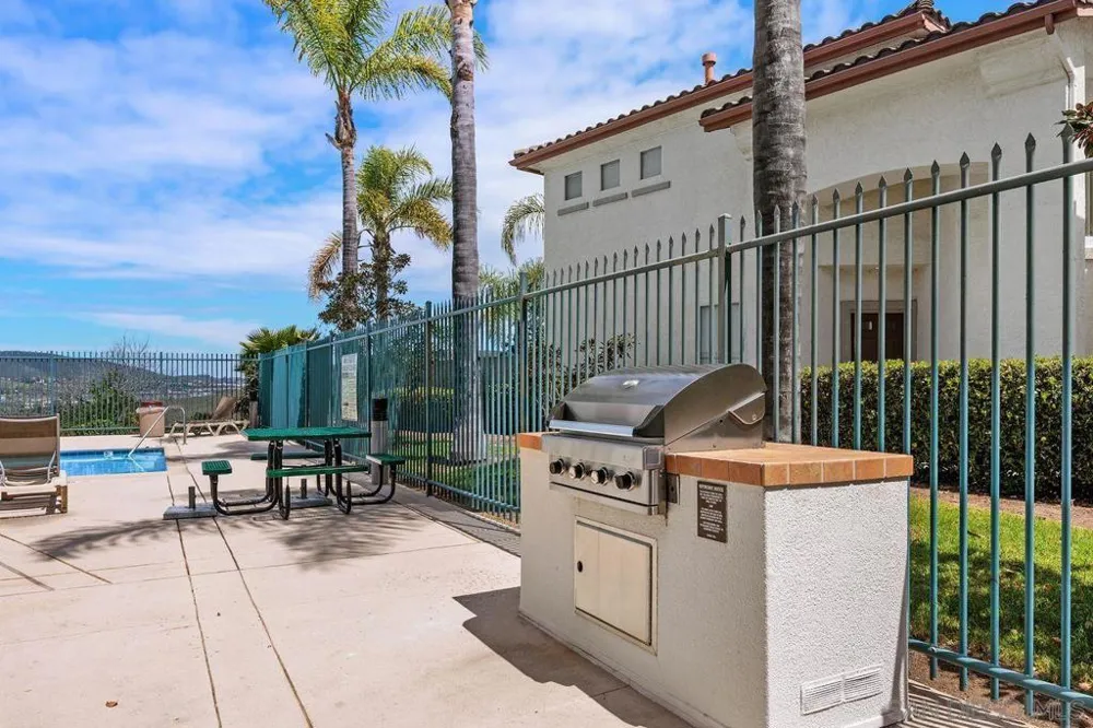 10992 Ivy Hill #3 San Diego, CA 92131