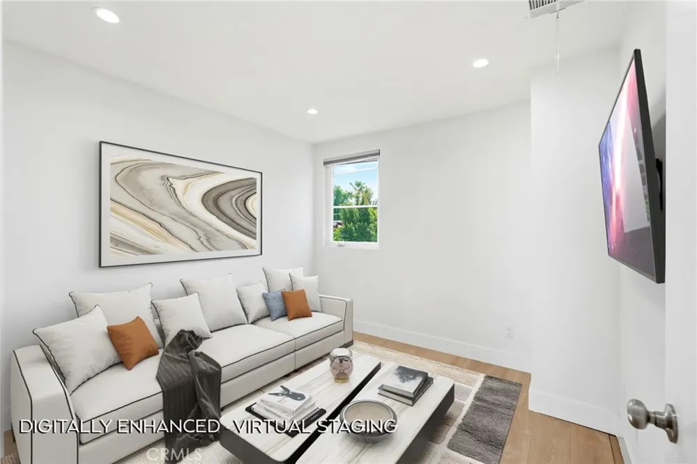 4455 Colfax Avenue Studio City, CA 91602