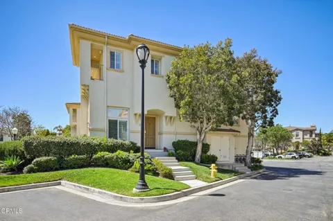 1337 Bayside Circle